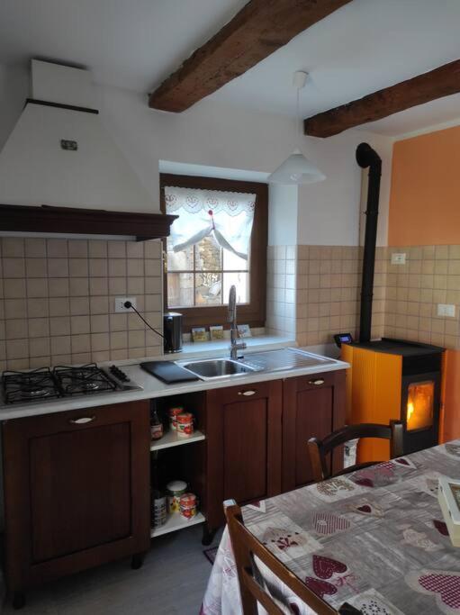 Casa Del Cios Calda E Intima Casetta Immersa Nel Verde Delle Montagne Alpe Basciumo Exterior photo