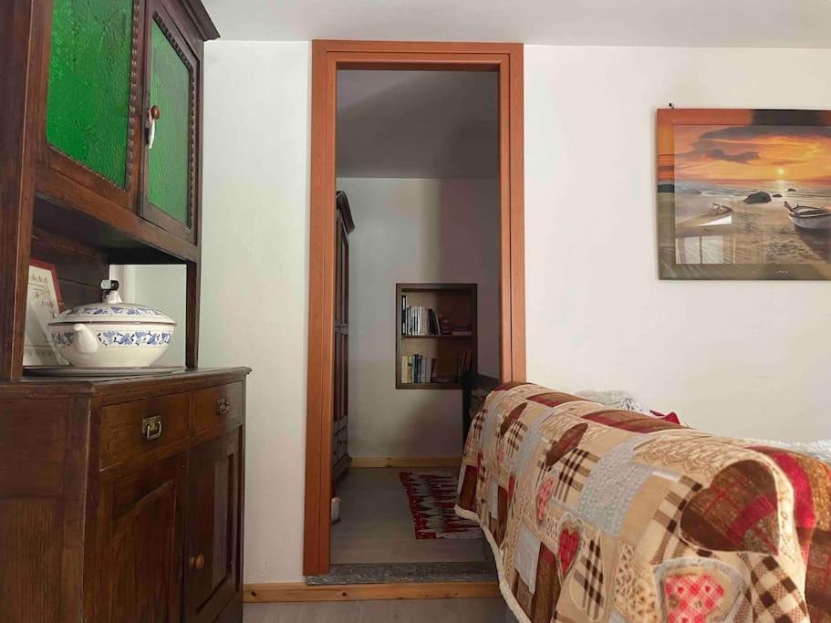 Casa Del Cios Calda E Intima Casetta Immersa Nel Verde Delle Montagne Alpe Basciumo Exterior photo